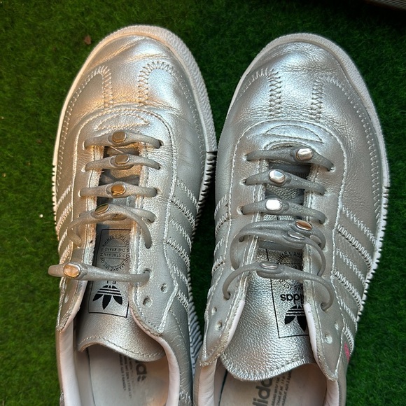 adidas Women's Samba Rose Lux Luster Metallic Sneaker Silver Size 7 - Picture 6 of 6